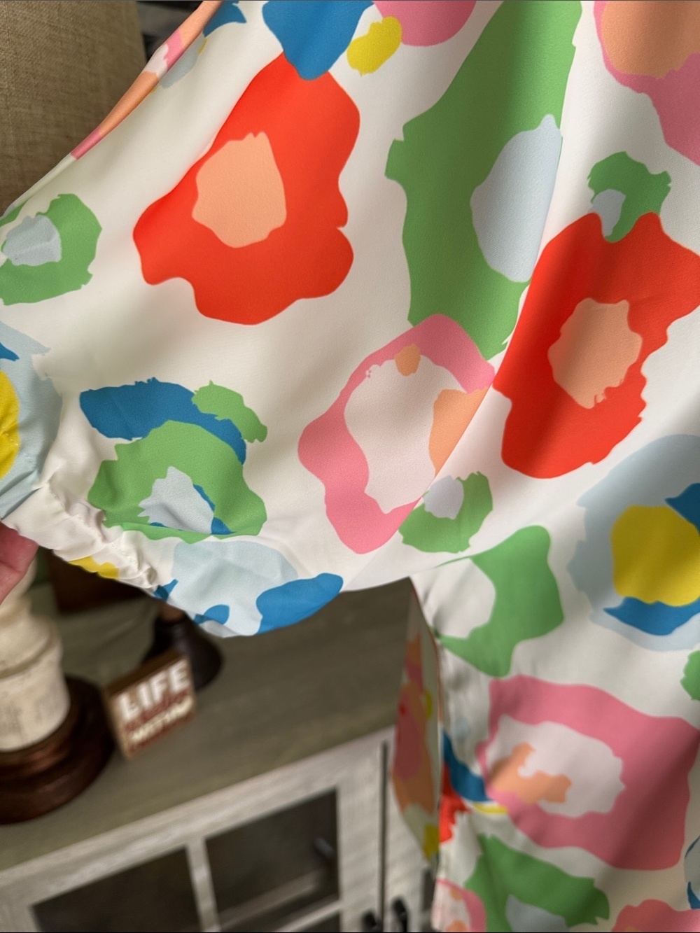 Love Luxe Colorful Abstract Floral Popover Top Sz XL - Picture 3 of 9